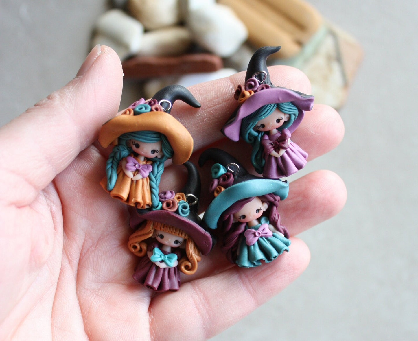 little witch pendant 2
