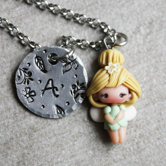 Collana con trilly e lettera