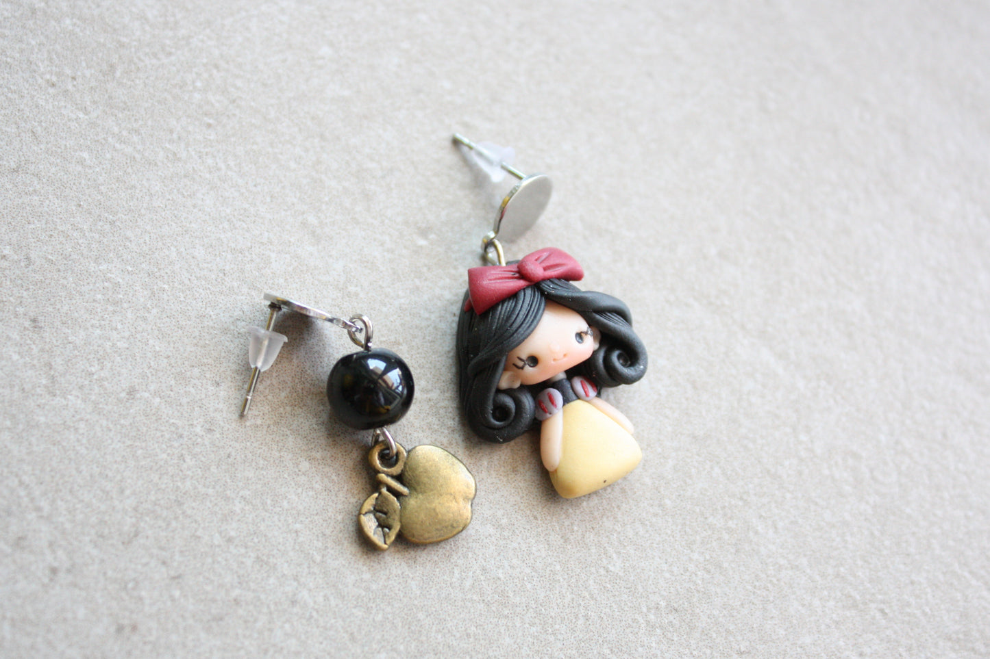 SnowWhite pendant earrings