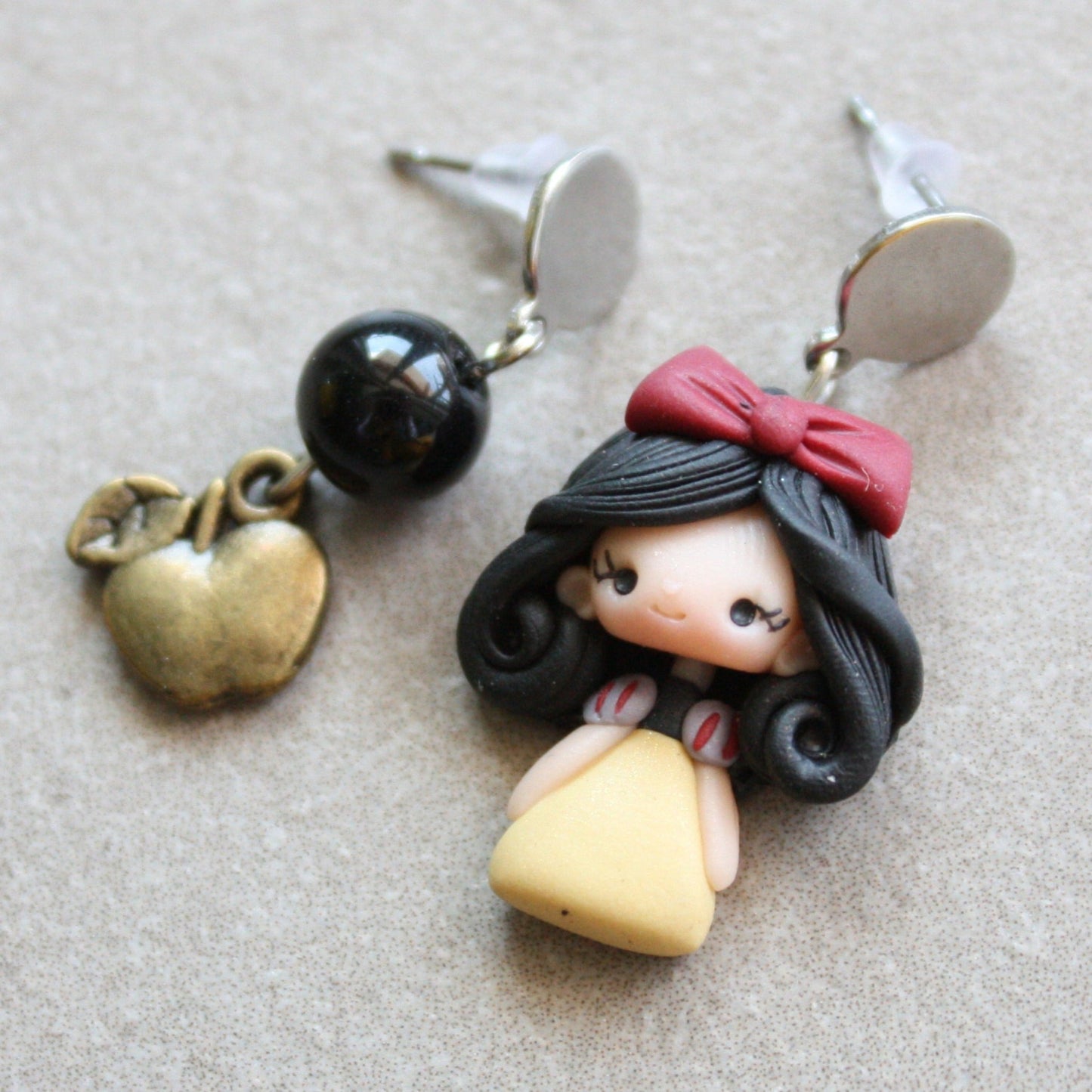 SnowWhite pendant earrings