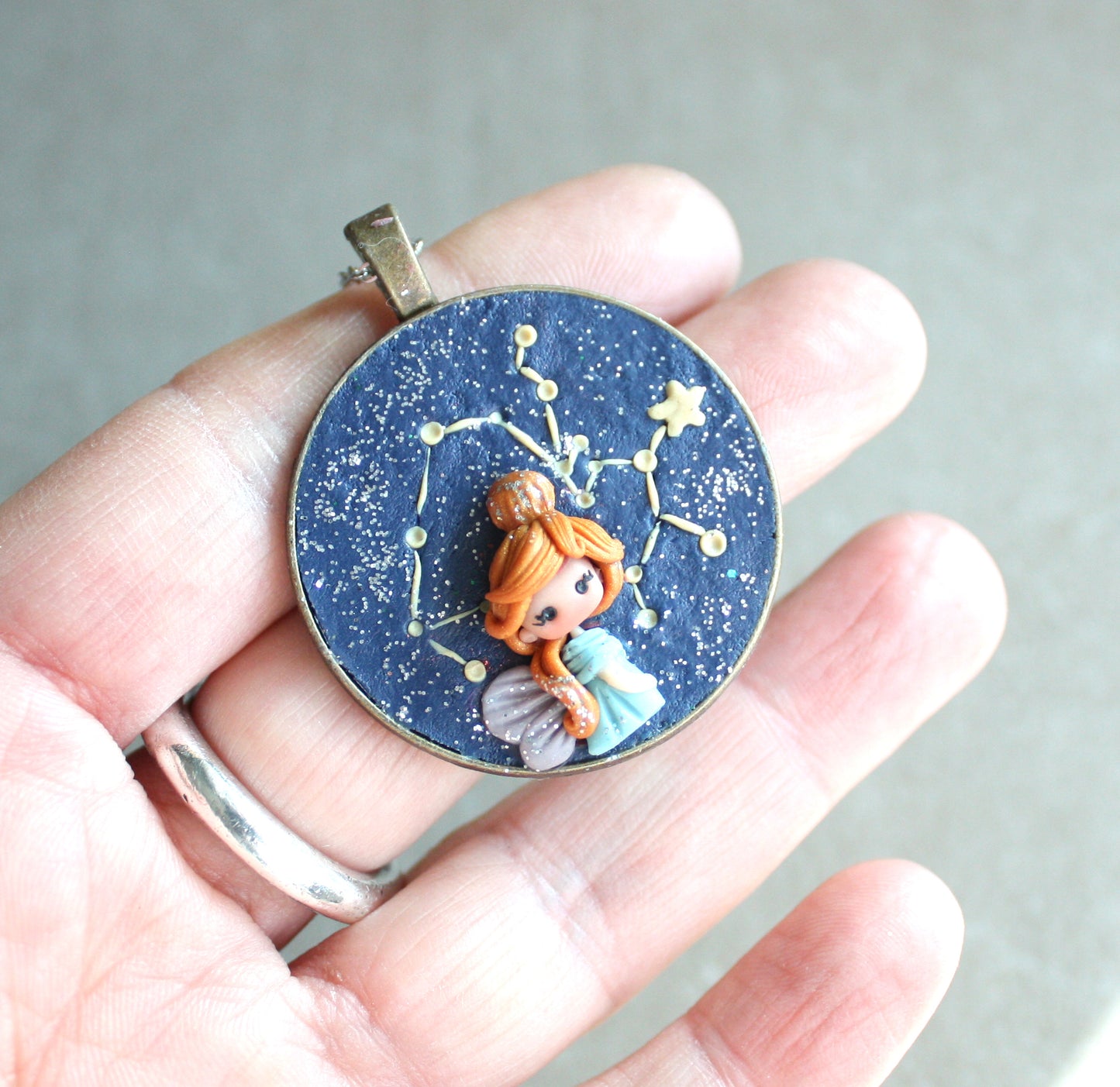 Collana Zodiacale Sagittario – Fatina Costellazione e Simbolo Inciso