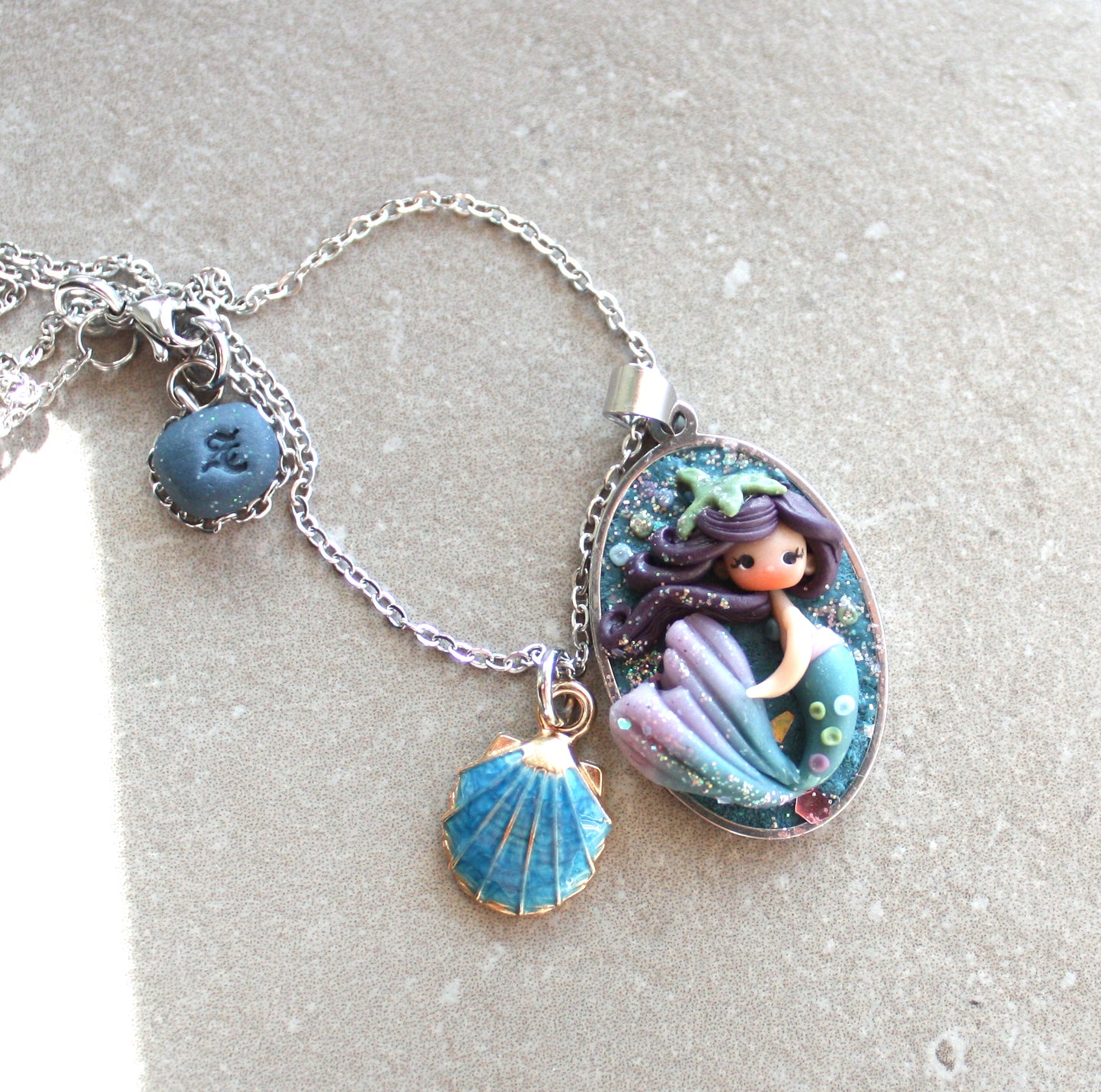 Collana in acciaio inox con cammeo sirena in fimo