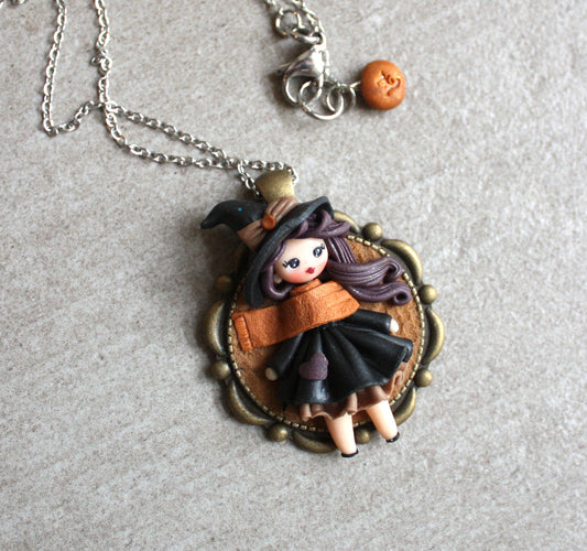 Collana in acciaio inox con piccola streghetta in fimo II