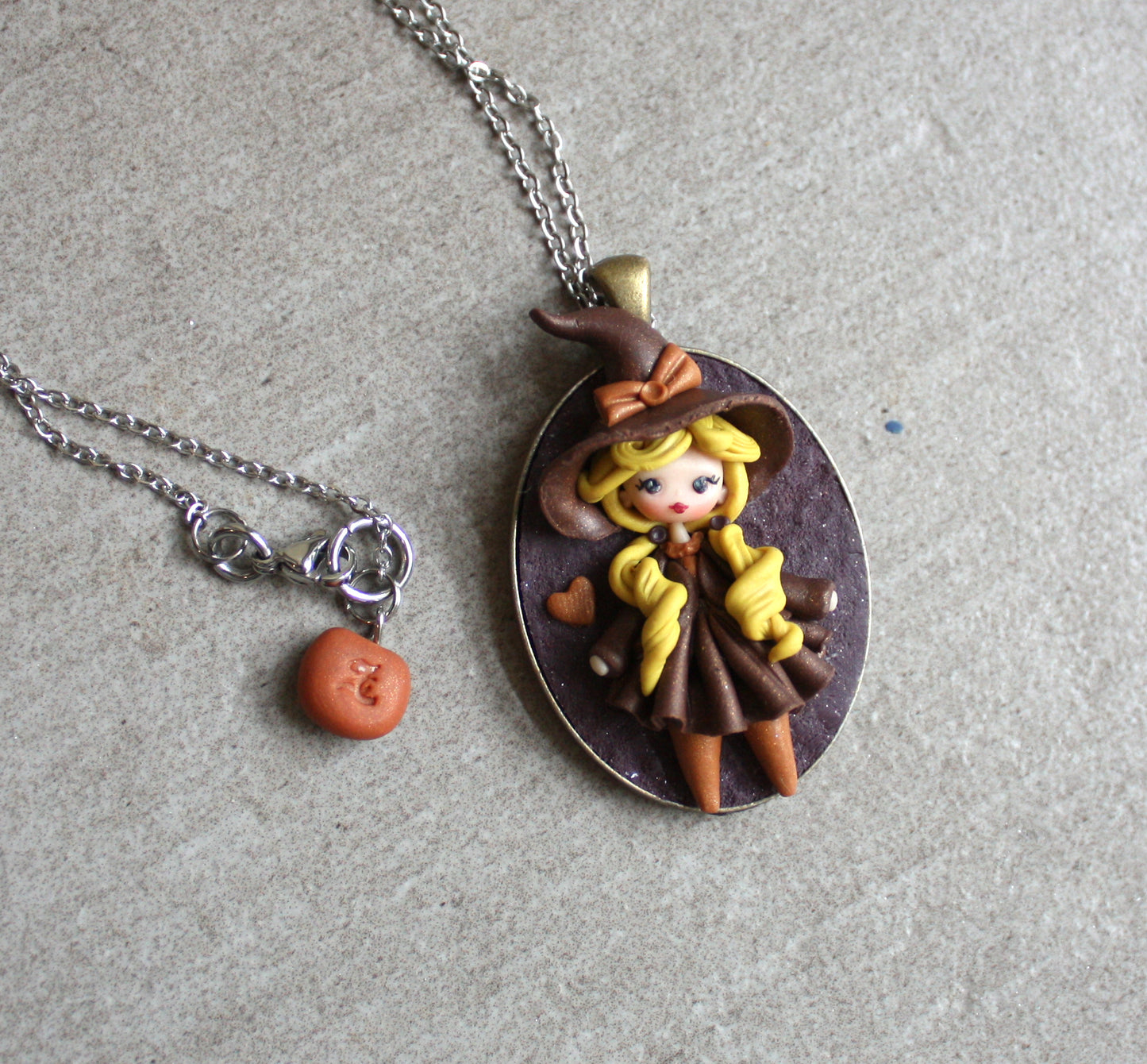 Collana in acciaio inox con piccola streghetta in fimo III