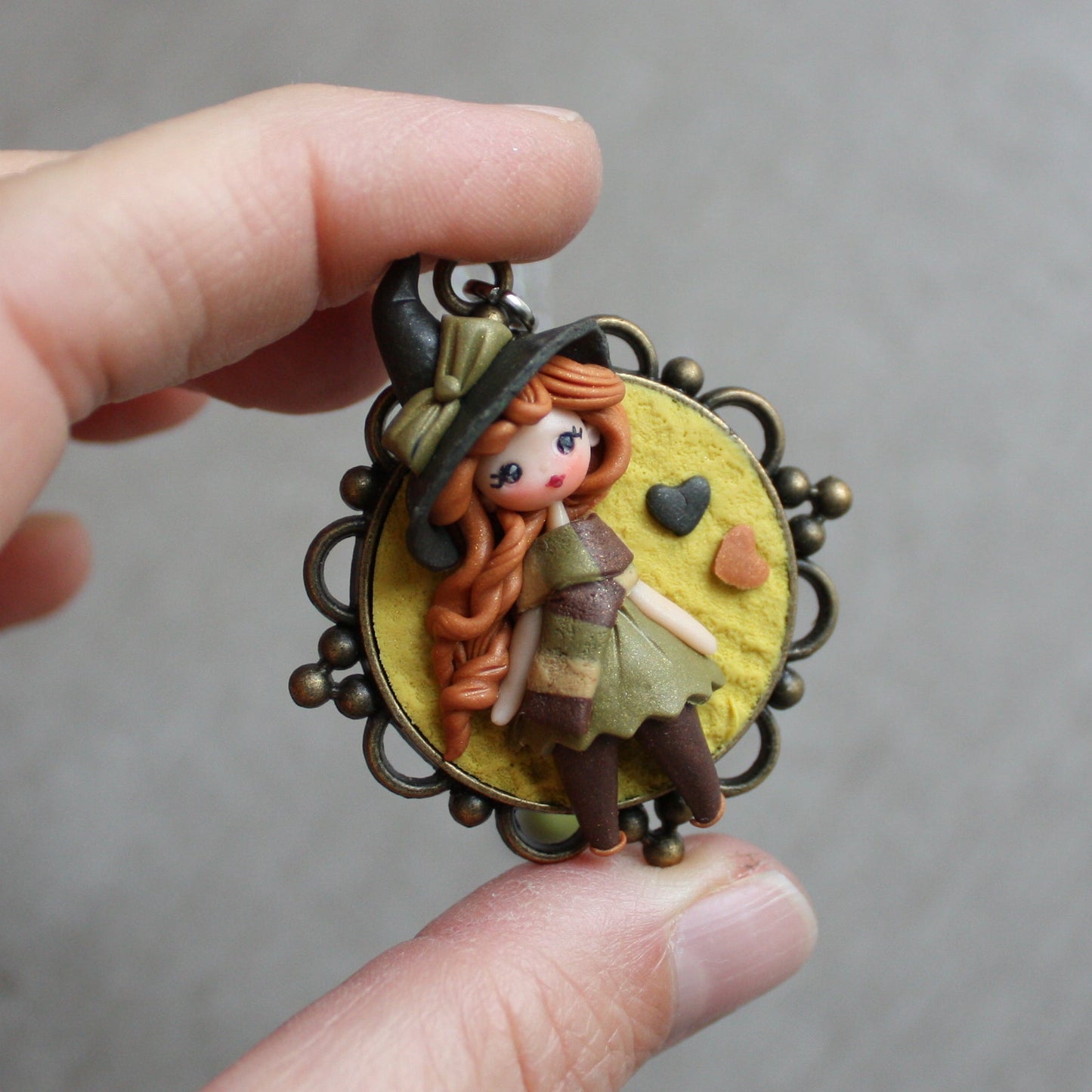 Collana in acciaio inox con piccola streghetta in fimo IV