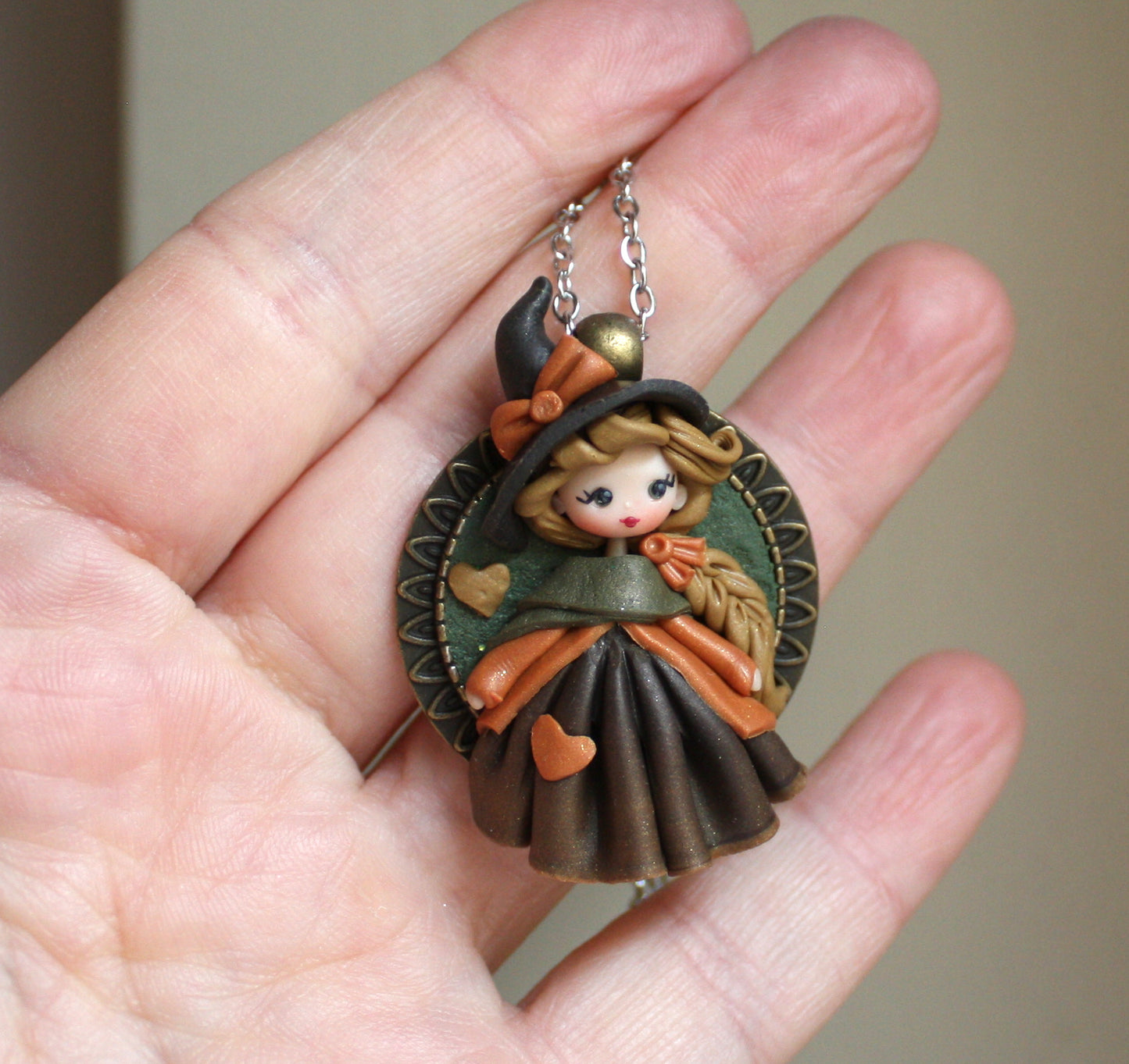 Collana in acciaio inox con piccola streghetta in fimo VII