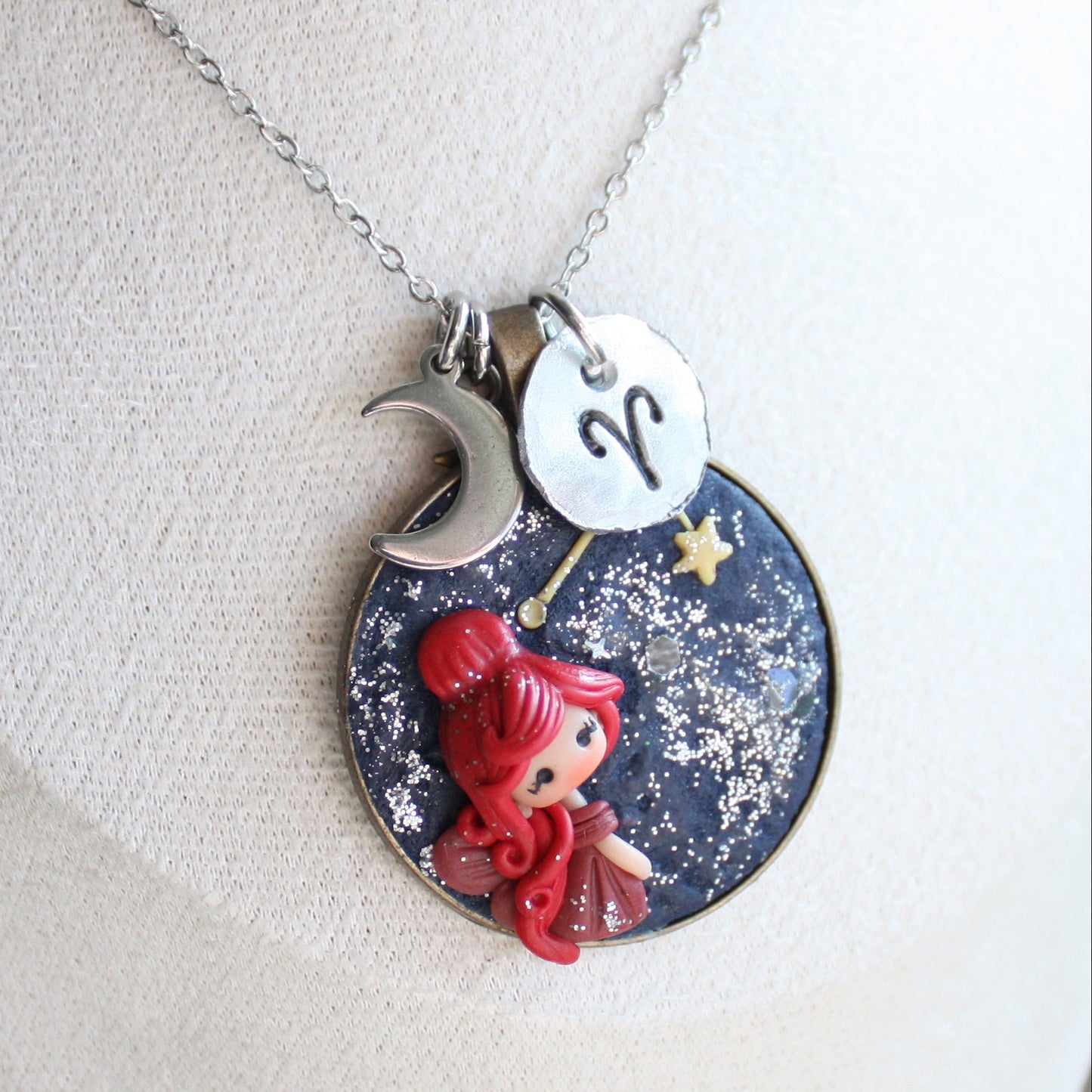 Collana Zodiacale Ariete – Fatina Costellazione e Simbolo Inciso